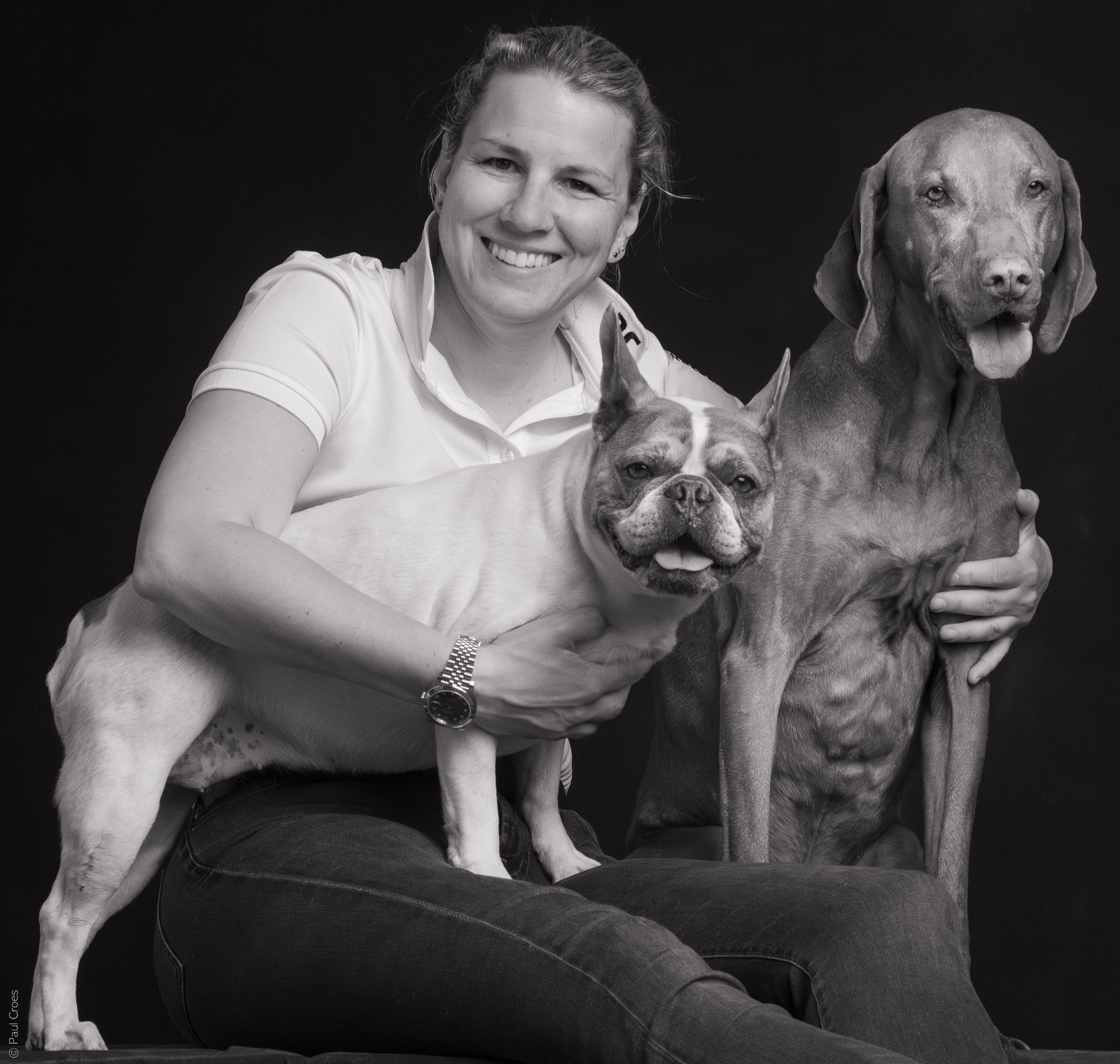 Isabel Scheu mit ihren beiden Hunden Hanni und Janos, Stuttgart Hundeschuke